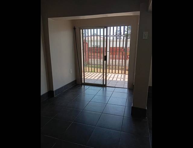 3 BEDROOM PROPERTY TO RENT IN PRIMROSE